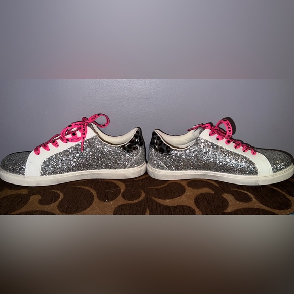 Torridx Betsey Johnson Sparkle Sneakers- 11W - Picture 3 of 4